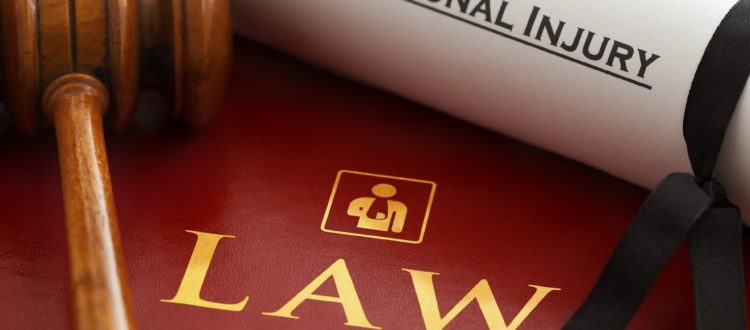 When Should You Hire a Personal Injury Lawyer