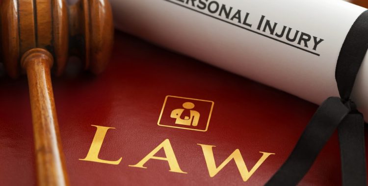 When Should You Hire a Personal Injury Lawyer